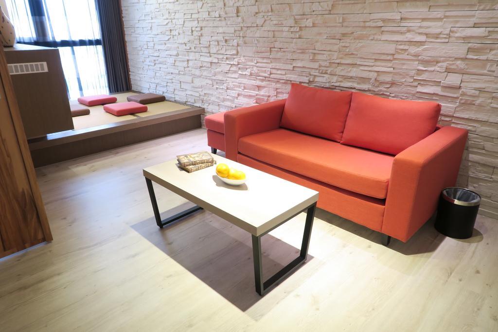 Look Royal Resort Chiayi Exterior foto A sofa