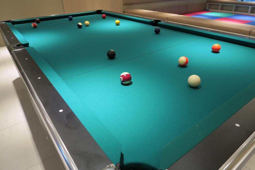 Look Royal Resort Chiayi Exterior foto Pool table